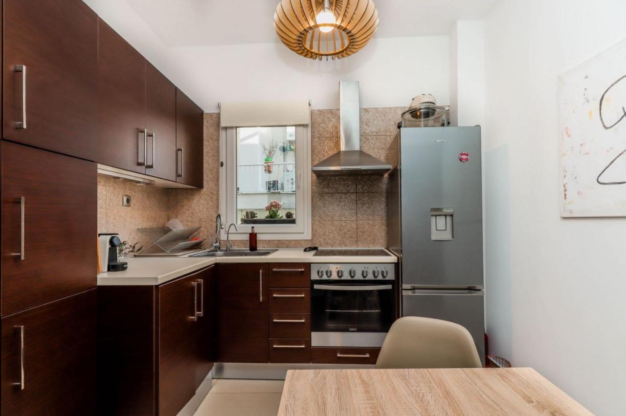 Happy Traveller - Luxury, Free Parking Apartment เทสซาโลนิกิ ภายนอก รูปภาพ