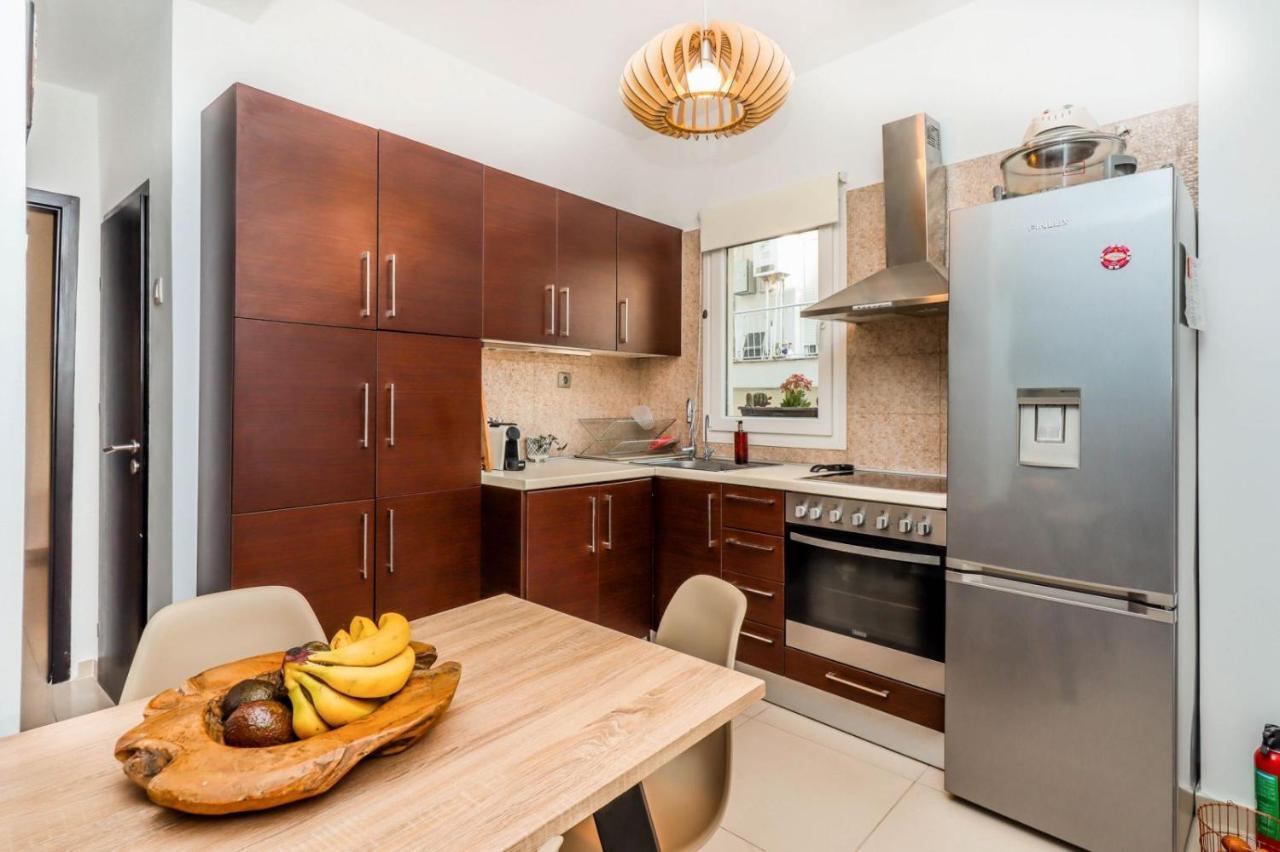 Happy Traveller - Luxury, Free Parking Apartment เทสซาโลนิกิ ภายนอก รูปภาพ