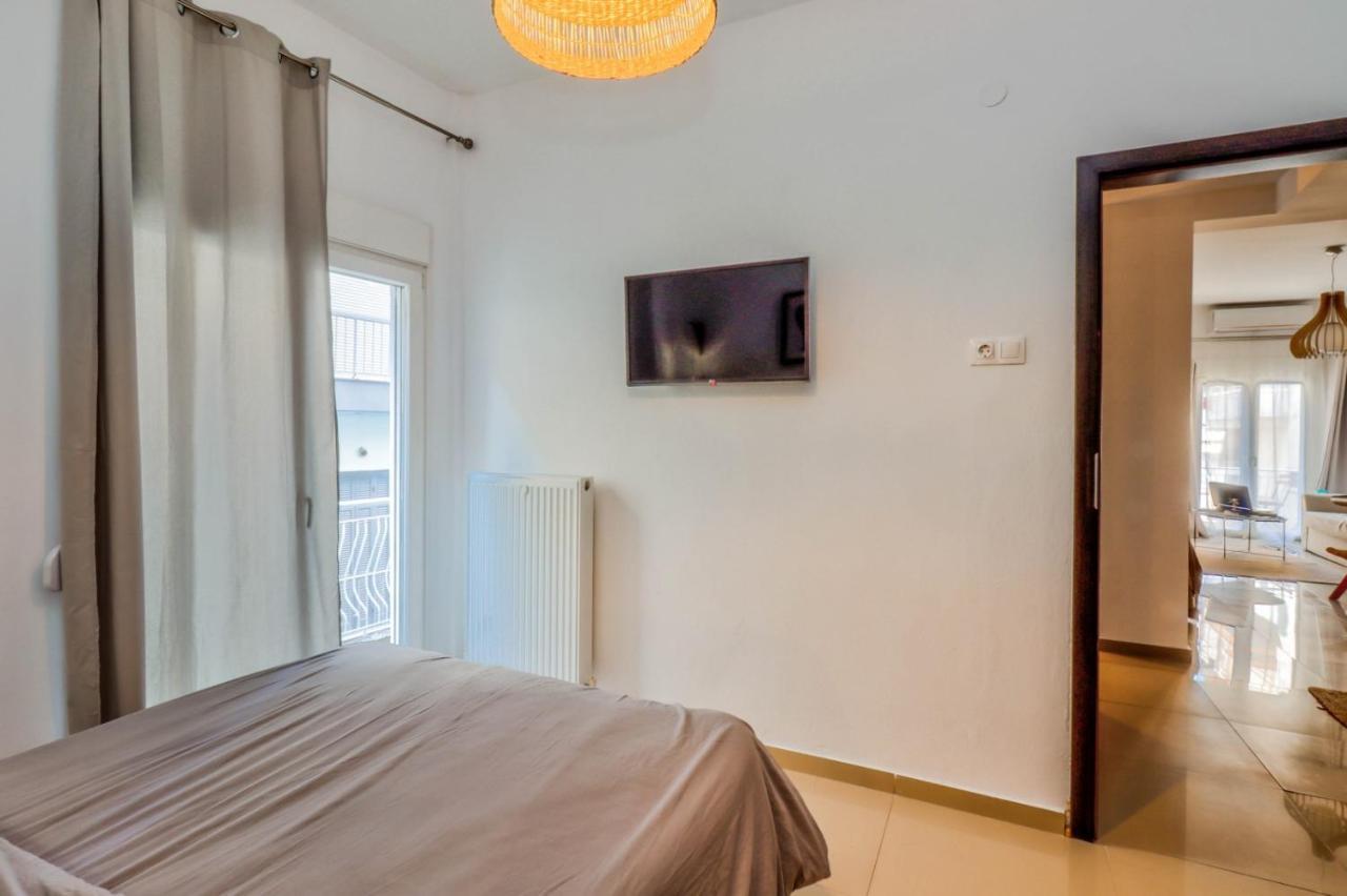 Happy Traveller - Luxury, Free Parking Apartment เทสซาโลนิกิ ภายนอก รูปภาพ