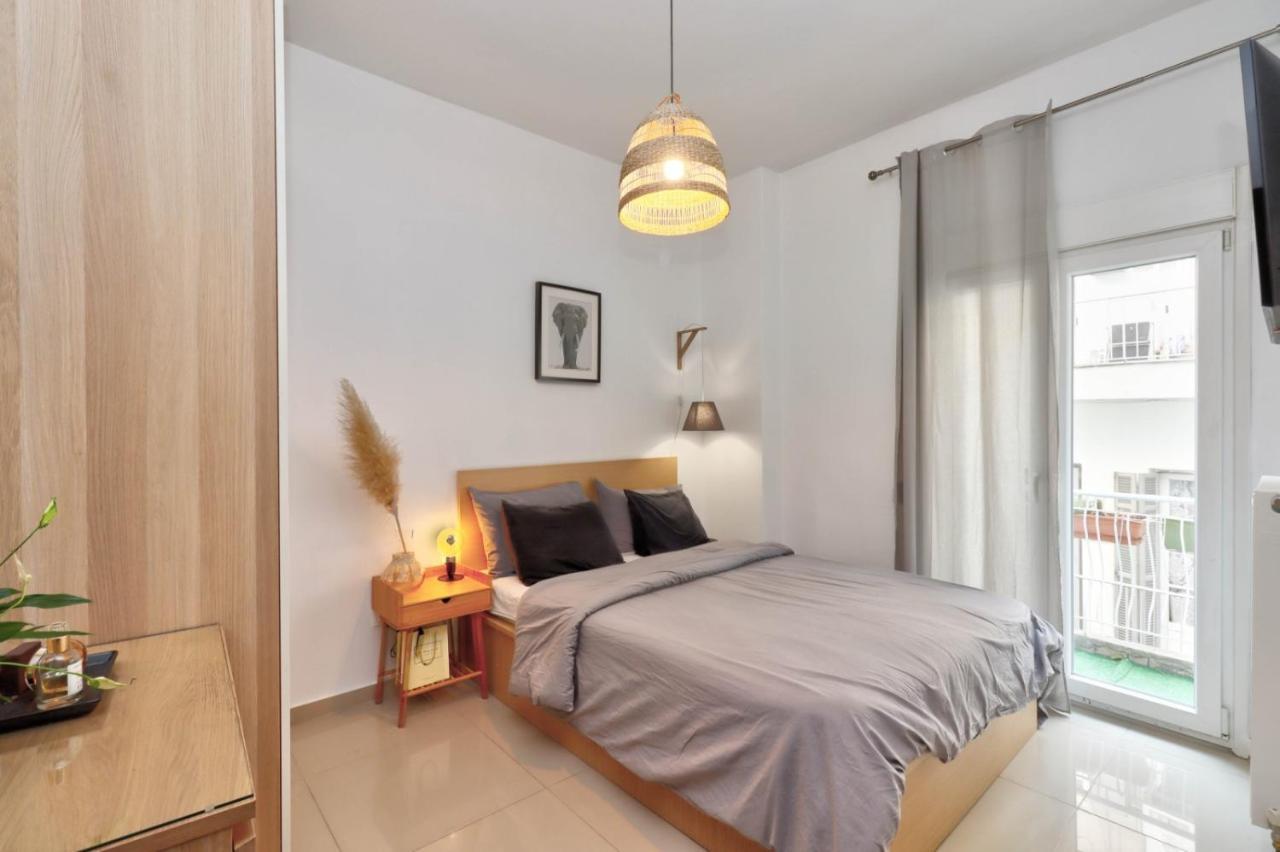 Happy Traveller - Luxury, Free Parking Apartment เทสซาโลนิกิ ภายนอก รูปภาพ